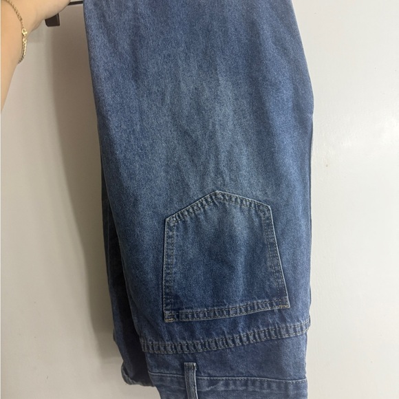 2/$15 SHEIN Blue Flare Wide Leg Jeans - Picture 3 of 4